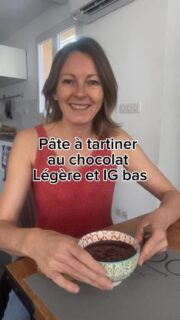 Ma pâte à tartiner au chocolat, légère et #igbas 😋, faite avec le cacao en poudre @amoseeds (provenance : République Dominicaine), certifié avec le label QUAL IG (qui garantit 0 sucre raffiné, 0 additif de synthèse et 0 arôme artificiel !)
.
La recette en vidéo et en commentaire 🤗
Code promo : MARIELAURE (15% de réduction) sur les produits Amoseeds https://www.amoseeds.com
.
Allez-vous tester cette recette ?
.
#marielaureandre #amoseeds #pateatartiner